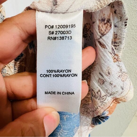 Doe & Rae Sleeveless Tiered Maxi Dress Farm Day Patchwork Floral Sz. Medium NWT - Picture 10 of 11